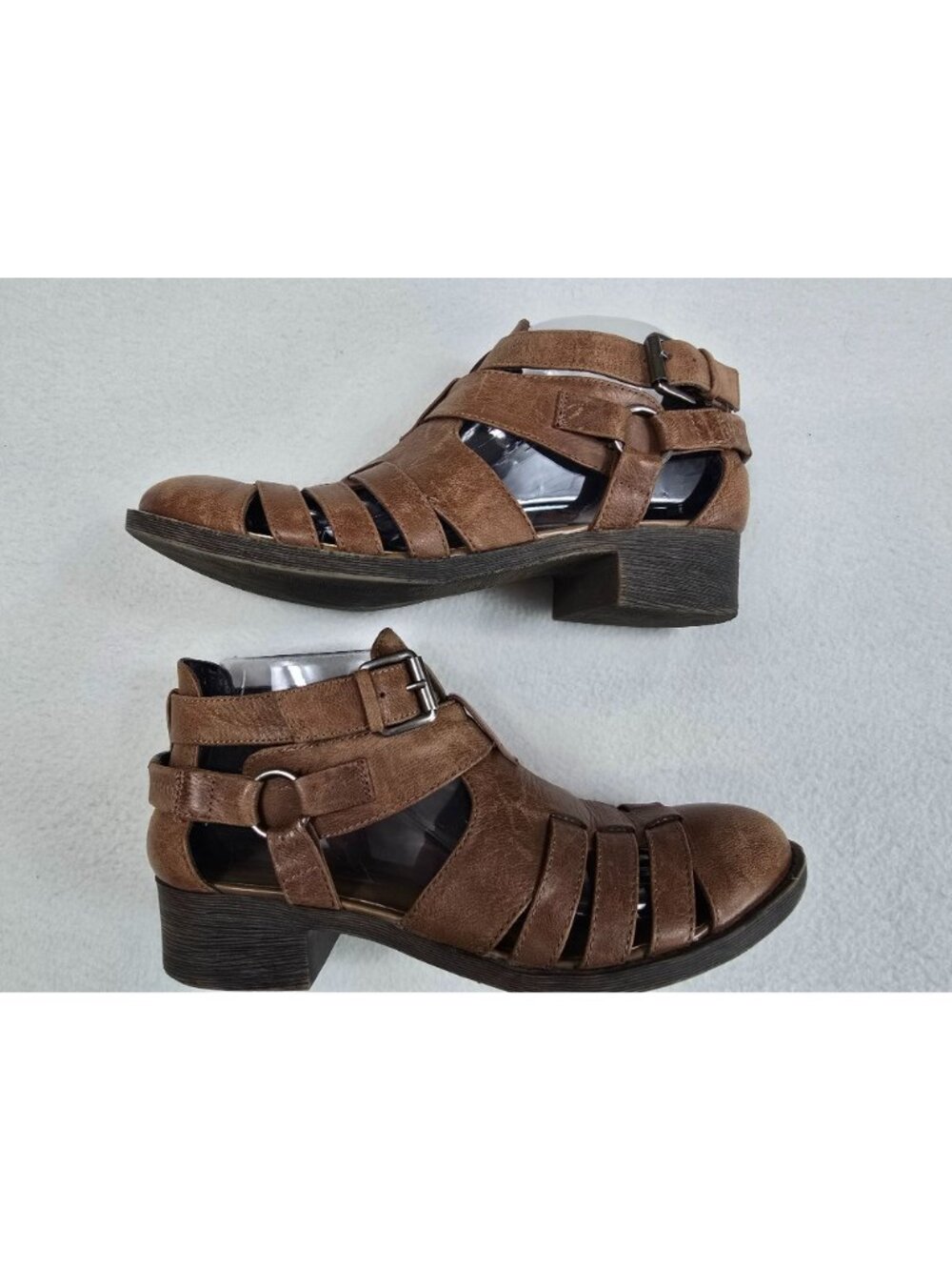 Treasure & Bond Womens Size 6.5 Faux Leather Strappy Ankle Boots Stacked Heel - Picture 4 of 7